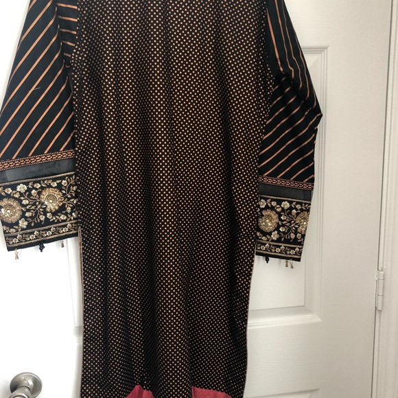 Pakistani branded formal 3 piece - Picture 8 of 14